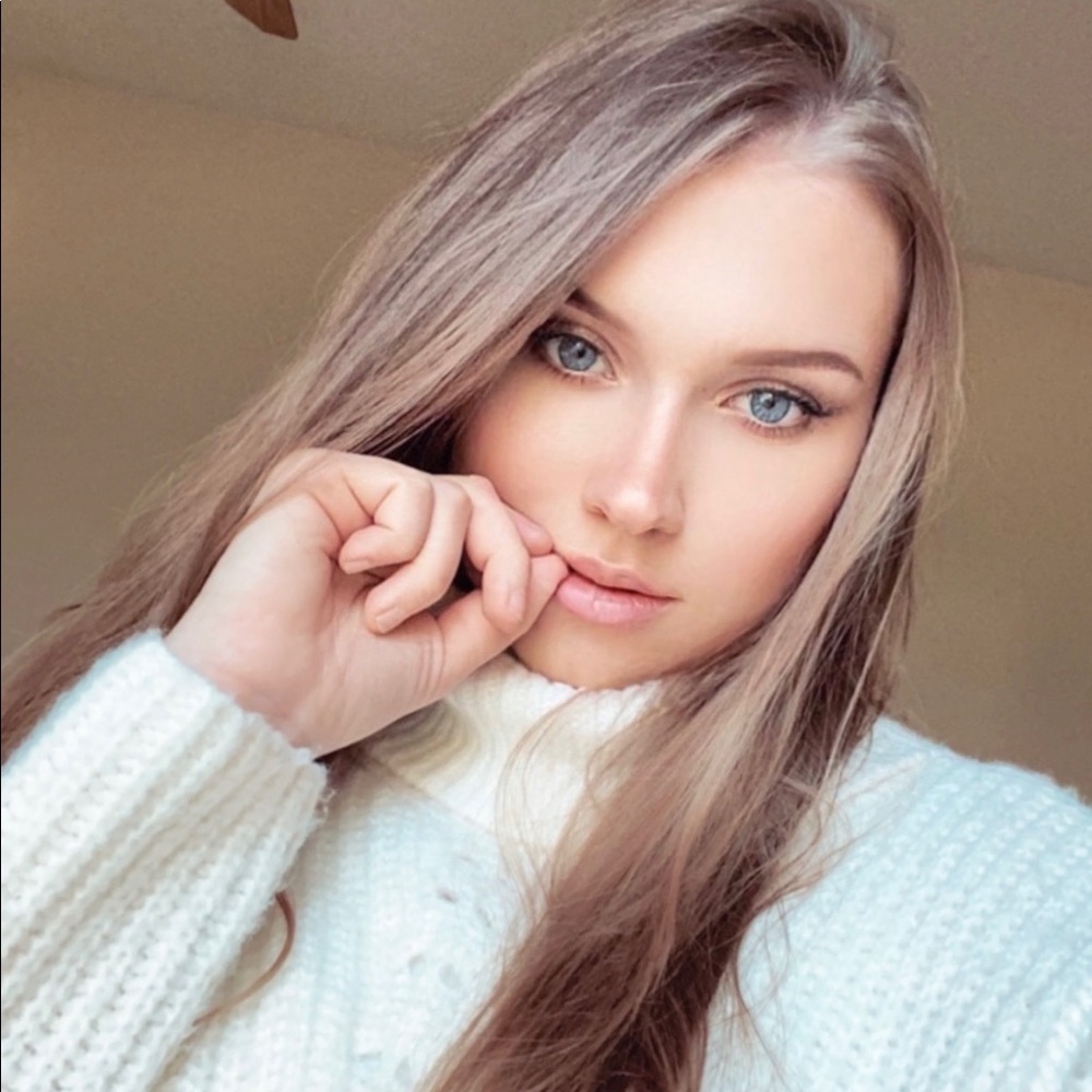 Meet your Posher, Victoriya